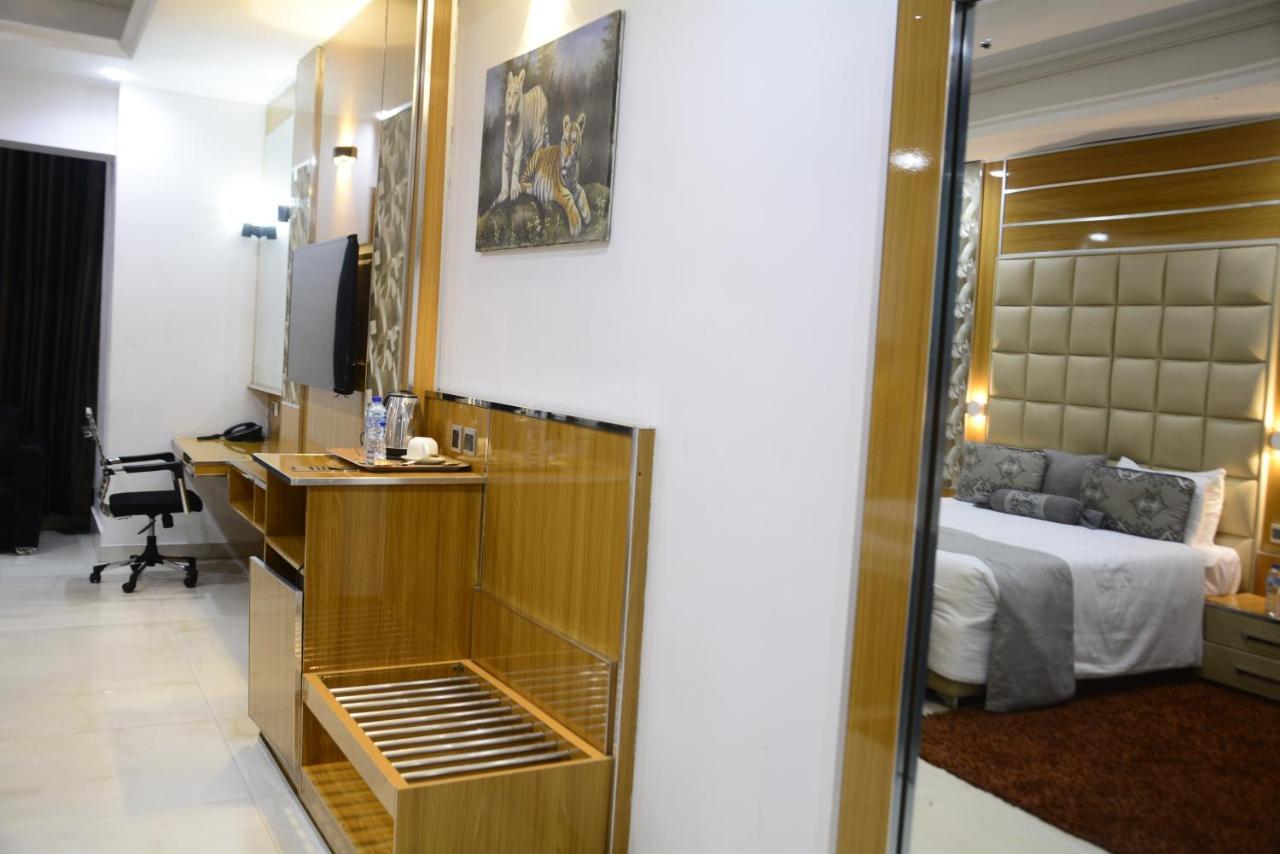 Caesar'S Luxury Hotel เลกกี ภายนอก รูปภาพ