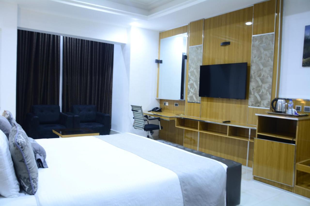 Caesar'S Luxury Hotel เลกกี ภายนอก รูปภาพ