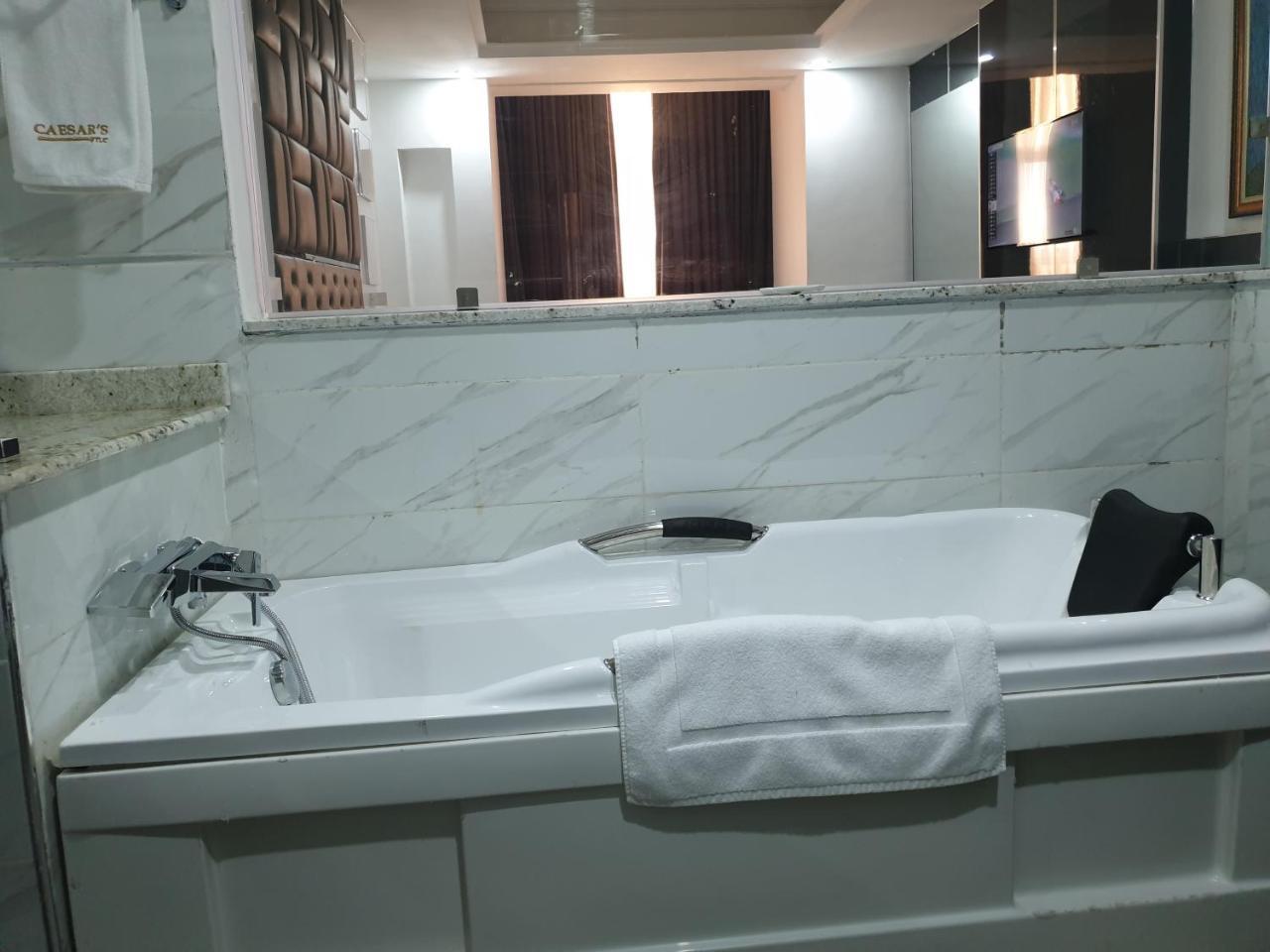Caesar'S Luxury Hotel เลกกี ภายนอก รูปภาพ